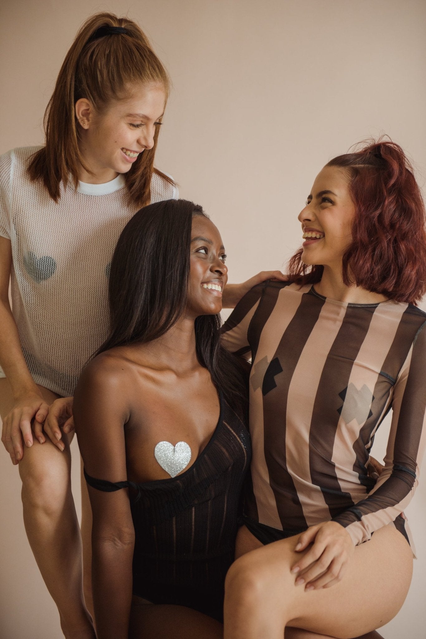 Stickies Night Corazones - 2 pares de Cubre Pezones de un solo uso - Nipskin CR